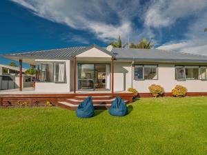 Vườn quanh Sunlight Bach - Whitianga Holiday Home