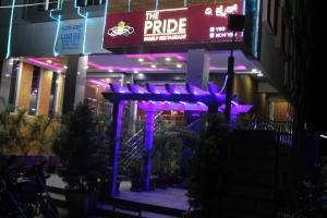 Billede fra billedgalleriet på Golden pride hotel ( the pride family restaurant) i Kanakapura + 21 billeder