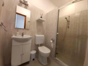 Phòng tắm tại Hangulat Vendégház / Apartman 2. +21 ảnh