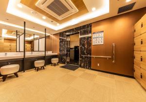 Um banheiro em APA Hotel Hakataeki Chikushiguchi