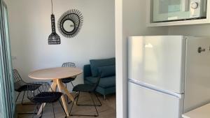 Kuchyňa alebo kuchynka v ubytovaní El Gavell, Terrace Boutique Apartament