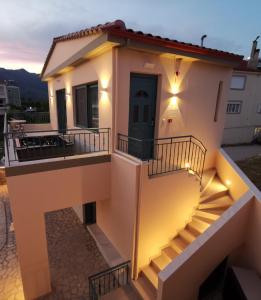 Balkón nebo terasa v ubytování Anemos Villas