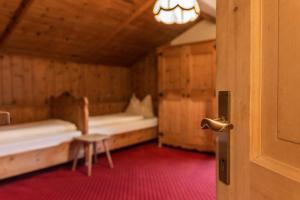 A bed or beds in a room at Apartments Christa App A