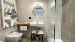 Koupelna v ubytování Hotel Locanda Alla Perla