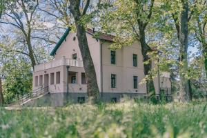 Budova, v ktorej sa vila nachádza