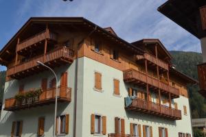 Gallery image of Appartamenti Casa Albi in Pinzolo