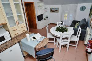 Kuchyňa alebo kuchynka v ubytovaní Apartamento de Pilar - 7000