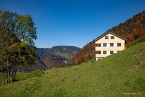 Foto da galeria de Panoramahof Bergglück em Mellau