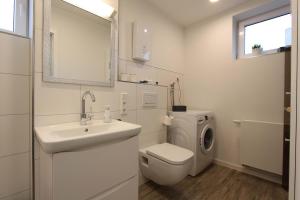 Ένα μπάνιο στο Kirchweg 9 Auszeit 2