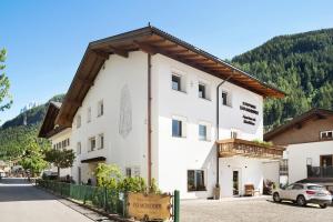 Gallery image of Apartments Montblanc Sella in Ortisei