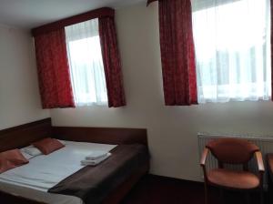 Postel nebo postele na pokoji v ubytování Mazowsze Medi Spa
