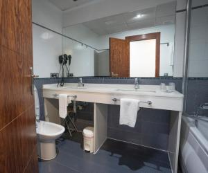 Koupelna v ubytování Hotel Lluna