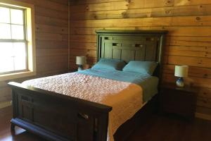 Gallery image of Spacious luxurious log cabin near Cooperstown NY in Oneonta