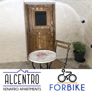 Berbasikal di atau sekitar ALCENTRO Yellow Home