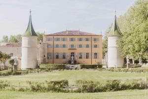 Foto da galeria de Château de Fonscolombe em Le Puy-Sainte-Réparade