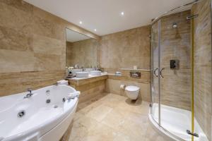 Ένα μπάνιο στο Shearwater Hotel & Spa