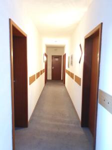 Fotografie z fotogalerie ubytování Hotel -Pension-Weller v destinaci Mühlheim