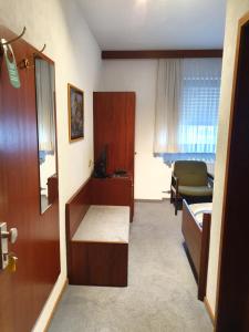 Postel nebo postele na pokoji v ubytování Hotel -Pension-Weller