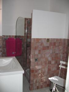 Ένα μπάνιο στο Maison Proche d'Aix-en-Provence