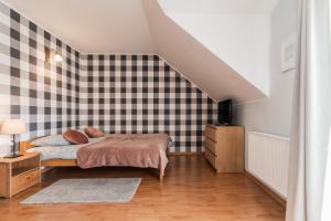 Posteľ alebo postele v izbe v ubytovaní Domki i pokoje POD KOGUTEM - kwatery prywatne