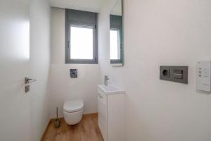 Kúpeľňa v ubytovaní Villa Margarit Canyelles Roses - Immo Barneda