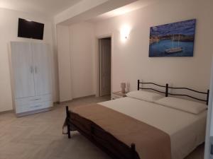 Postel nebo postele na pokoji v ubytování B&B SAINT LOUIS + 3 fotografie
