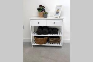Ideally located 2 bedroom luxury apartment