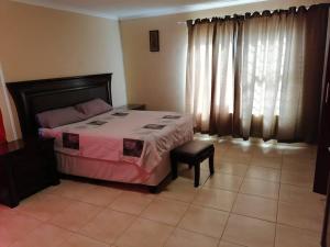Gallery image of JJP SELF CATERING - Three bedroom house in Lüderitz