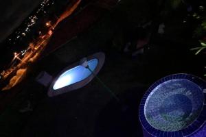 Fotografija u galeriji objekta CHALET SANTORINI u gradu Calima