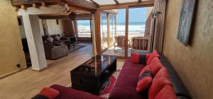 Posezení v ubytování Frikrik maison au bord de mer + 19 fotografií
