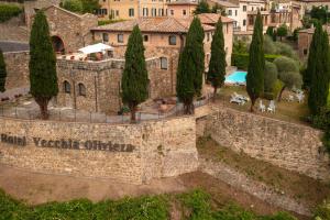 Bassein majutusasutuses Hotel Vecchia Oliviera või selle lähedal