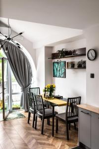 Posedenie v ubytovaní Apartament w centrum 3