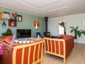 Fotografie z fotogalerie ubytování 8 person holiday home in Rønde v destinaci Rønde
