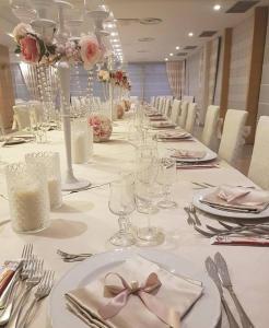 Restoran atau tempat lain untuk makan di Hotel Pomara