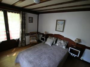 Appartement Valloire, 3 pièces, 6 personnes - FR-1-263-73にあるベッド