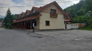Budova, v ktorej sa hotel nachádza
