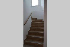Fotografie z fotogalerie ubytování Großzügiges Chalet mit Infrarotkabine in Lengdorf v destinaci Lengdorf