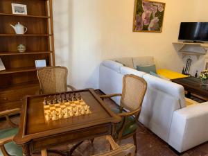 Posedenie v ubytovaní Apartamentos La Casa del Azafrán