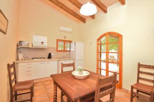 Kuchyň nebo kuchyňský kout v ubytování 225 Finca Sa Casita ETV10575 by Mallorca Charme