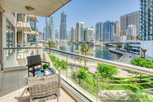 Gallery image of Airy 1BR at Park Island Sanibel Dubai Marina by Deluxe Holiday Homes in Dubai