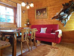 Część wypoczynkowa w obiekcie Alm-Ferienhaus Gaisegg am Klippitztörl