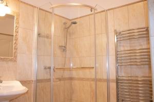 Kúpeľňa v ubytovaní Gyöngyöm Apartman + 17 fotografií