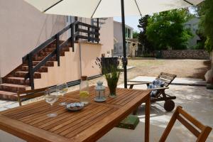 Ein Balkon oder eine Terrasse in der Unterkunft Apartments Marina