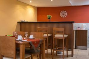 King David Flat Hotel - Argentina的休息区