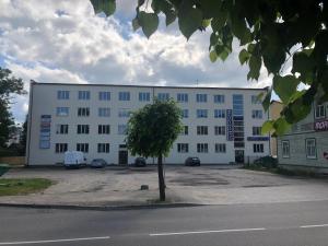 Hoone, kus külalistemaja asub