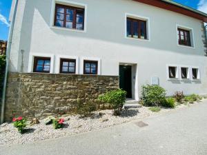 Hoone, kus the country house asub
