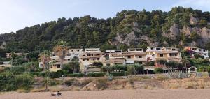 Photo de la galerie de l'établissement Aria, Maisonette in Glyfada Beach, à Glyfada