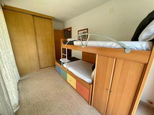 Posteľ alebo postele v izbe v ubytovaní For a Stay Larimar