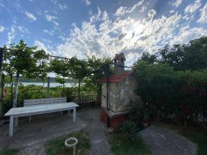 Vonkajšia záhrada v ubytovaní Villa Sabina - Apartments Kroatien
