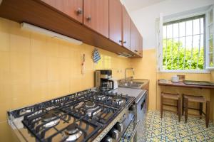 Kuchnia lub aneks kuchenny w obiekcie Villa Sofia
